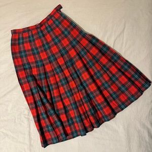 Pendleton Vintage Red and Green Tartan Plaid Pleated Wool Skirt